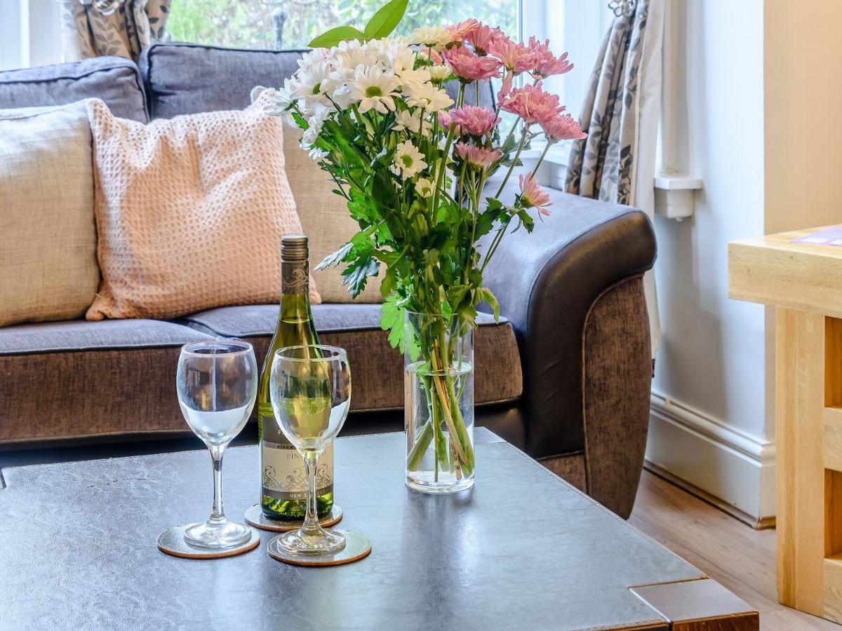 Sail Lodge Скарборо Екстер'єр фото