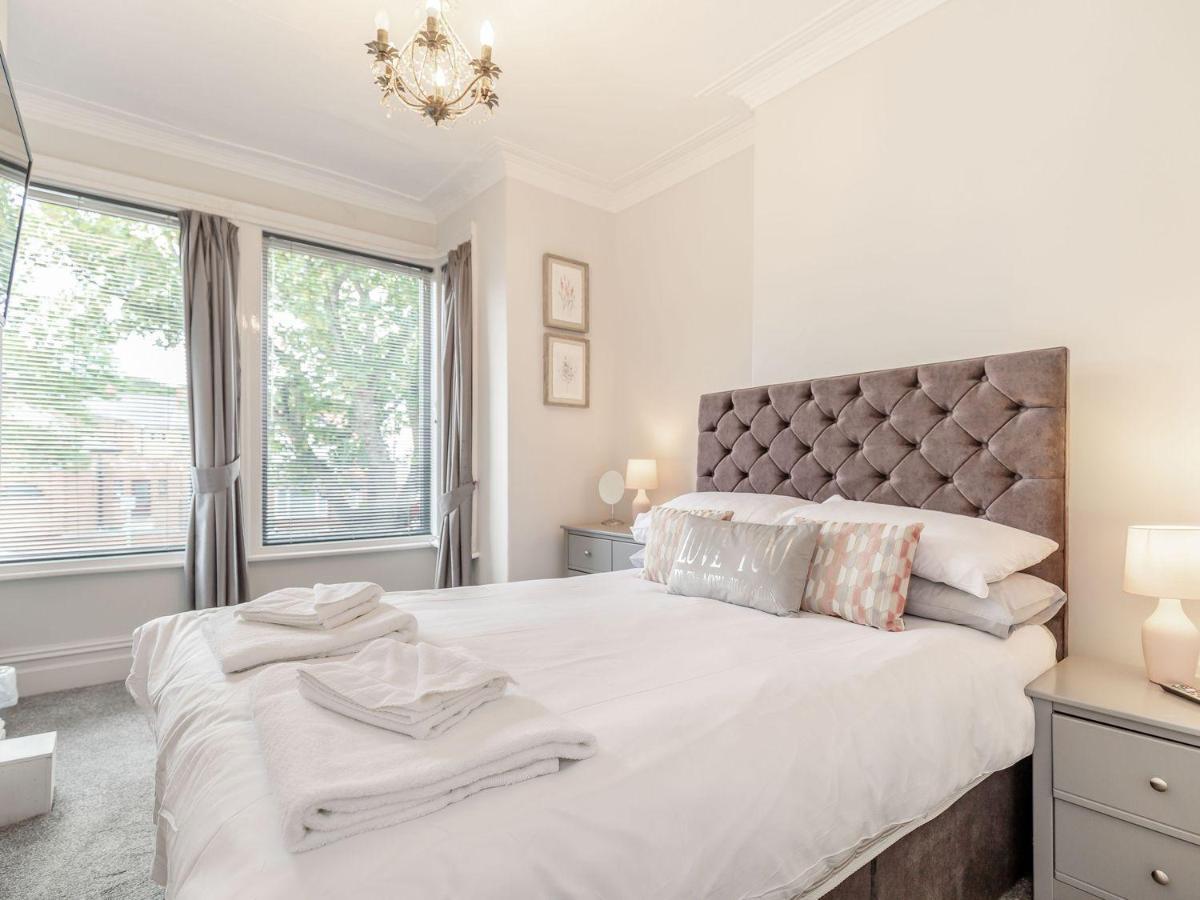 Sail Lodge Скарборо Екстер'єр фото