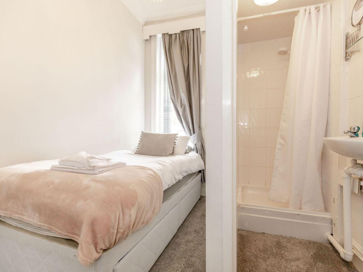 Sail Lodge Скарборо Екстер'єр фото